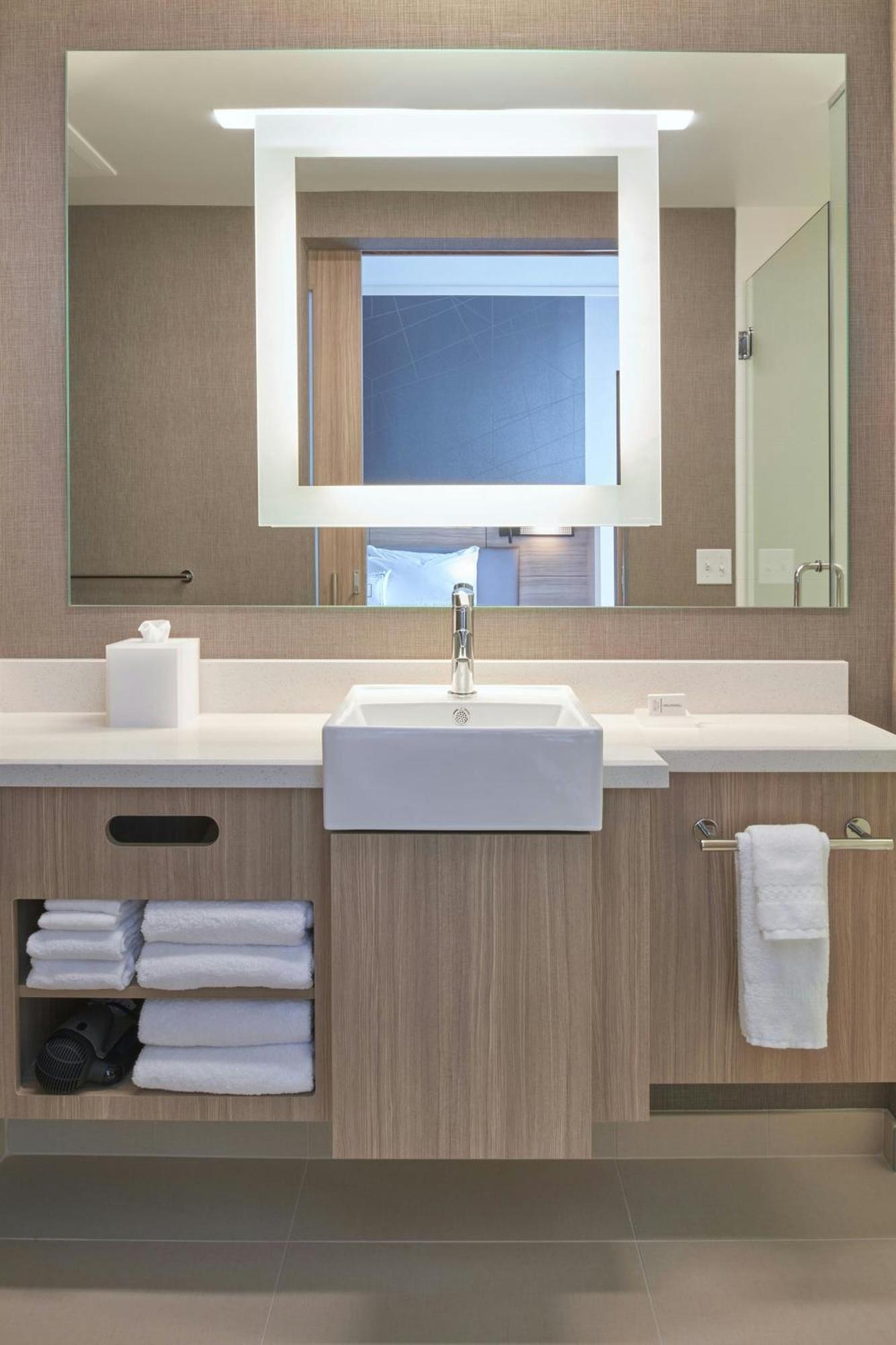 Springhill Suites By Marriott East Lansing University Area, Lansing Area Экстерьер фото